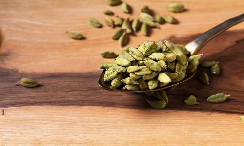 Why is Green Cardamom Called the Queen of Spices?